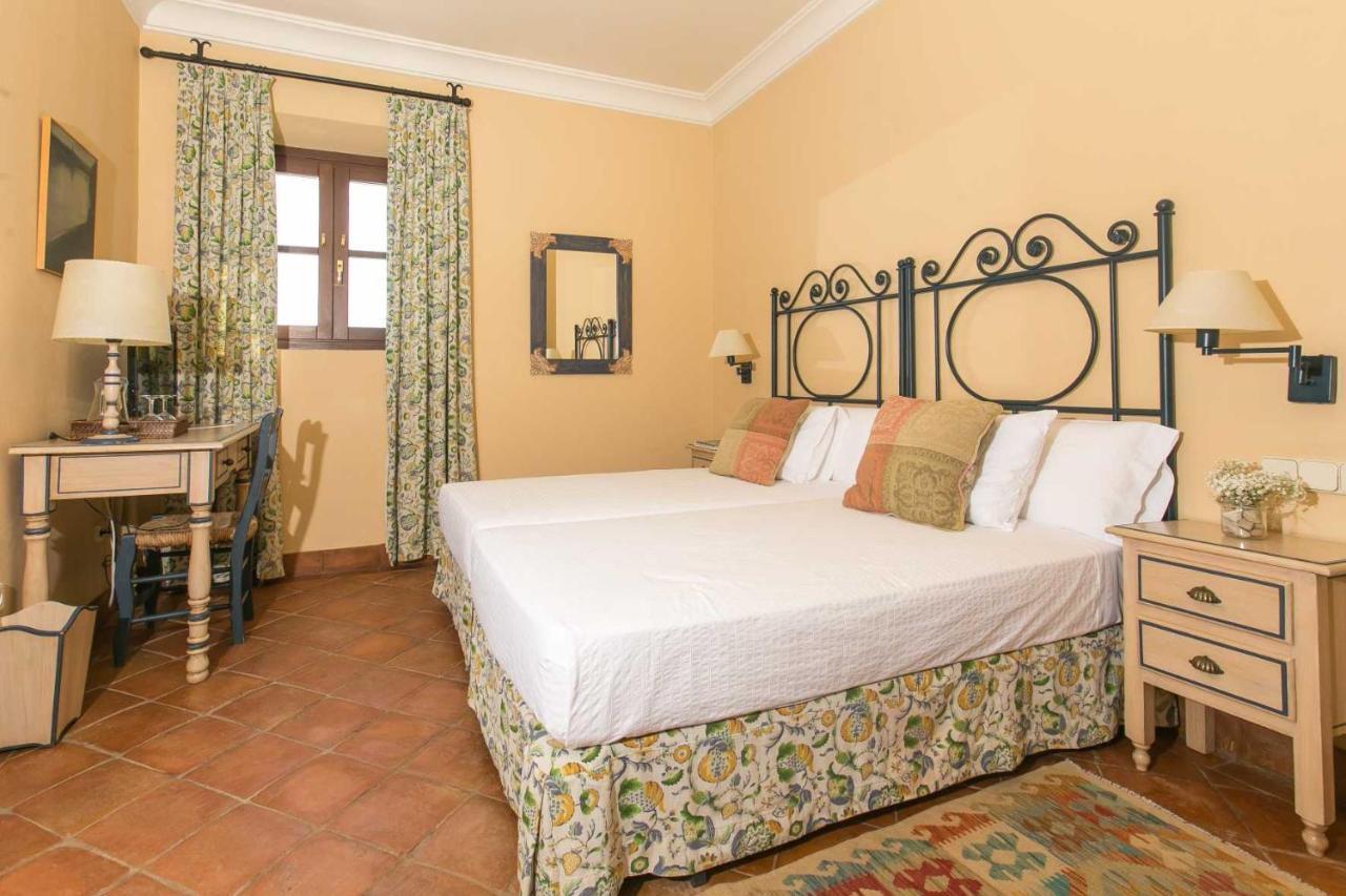 Affittacamere Hacienda de Orán Utrera Esterno foto