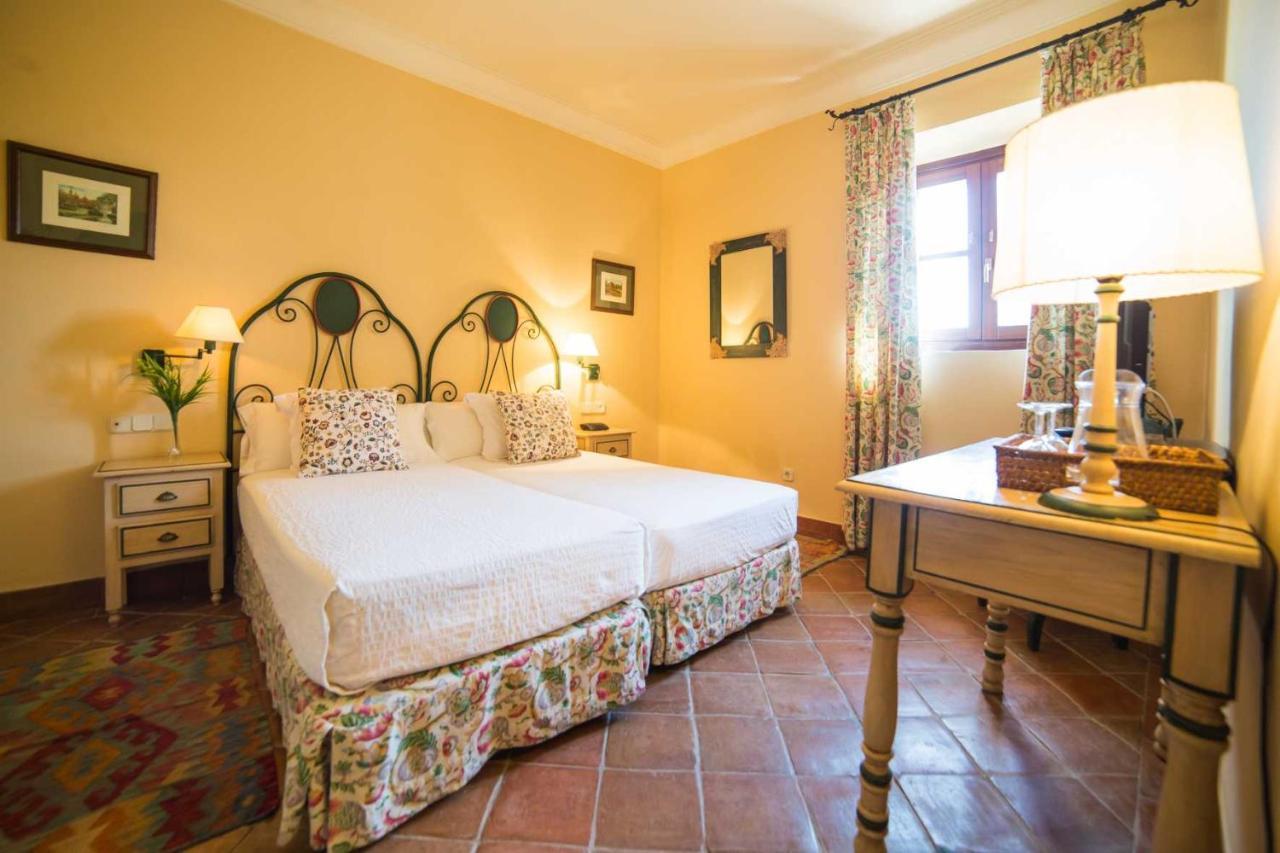 Affittacamere Hacienda de Orán Utrera Esterno foto